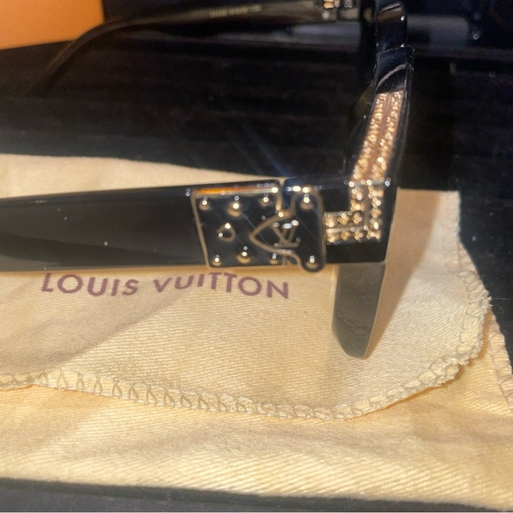 Louis Vuitton Black Sunglasses with Gold Accents - Picture 7 of 10